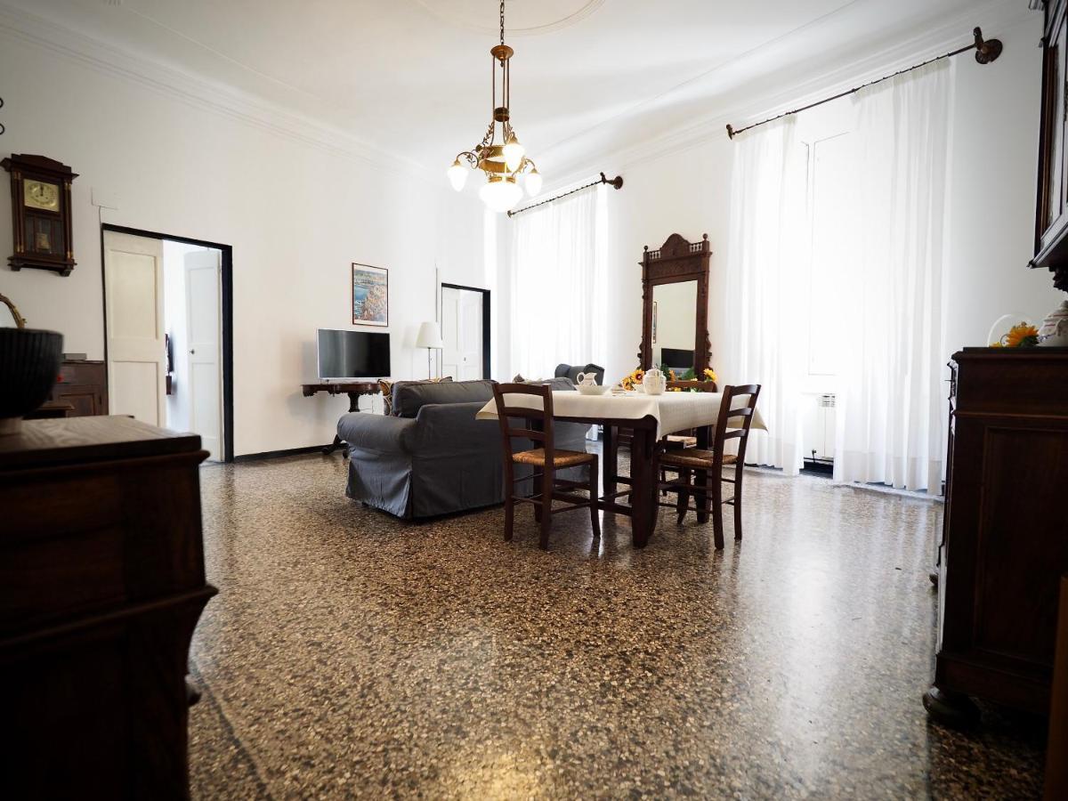 Apartamento Dimora Sarzano Acquario - Genovabnb It Exterior foto