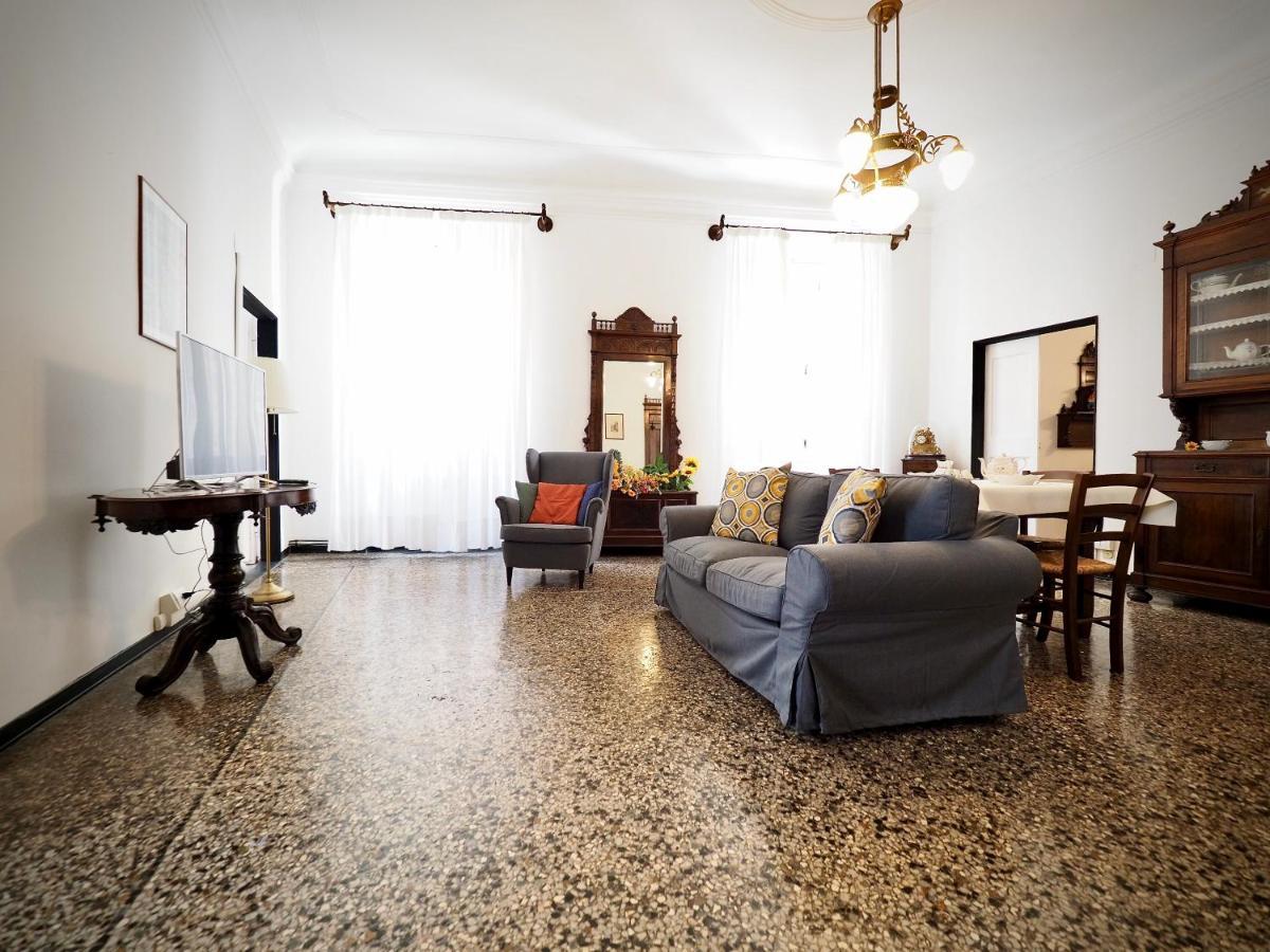 Apartamento Dimora Sarzano Acquario - Genovabnb It Exterior foto